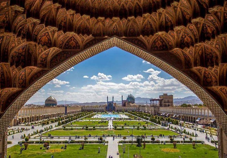 Spend a day in Naqsh-e Jahan Square